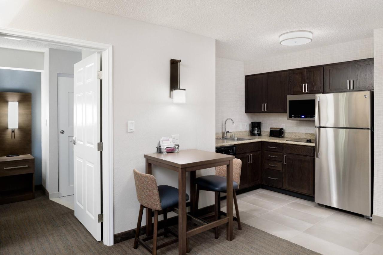 Residence Inn Плезантън Екстериор снимка