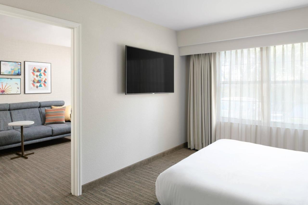 Residence Inn Плезантън Екстериор снимка