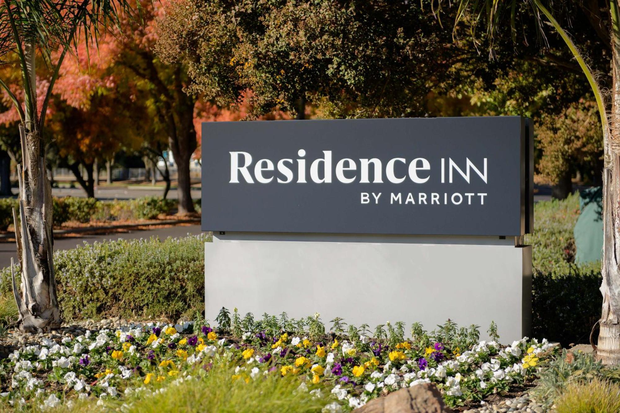 Residence Inn Плезантън Екстериор снимка