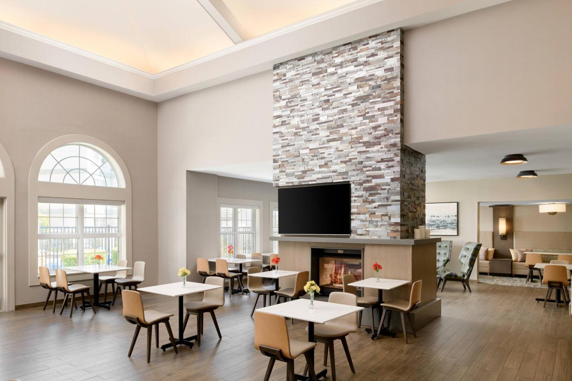 Residence Inn Плезантън Екстериор снимка